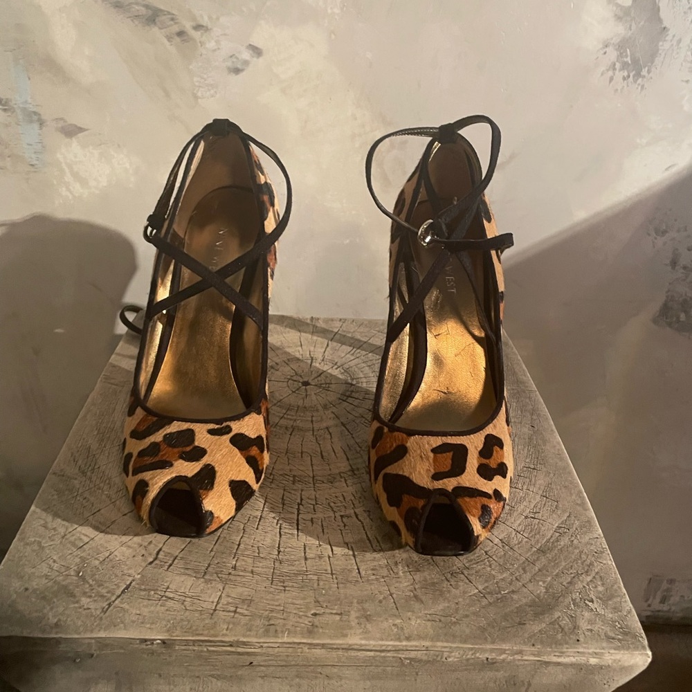 Nine West Animal Print Peep Toe Heels - Picture 3 of 8